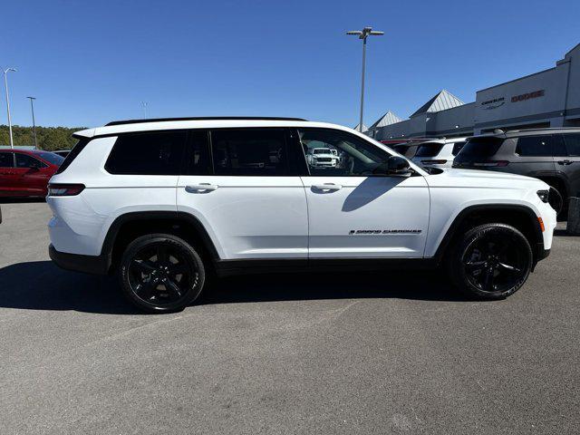 new 2025 Jeep Grand Cherokee L car, priced at $48,075