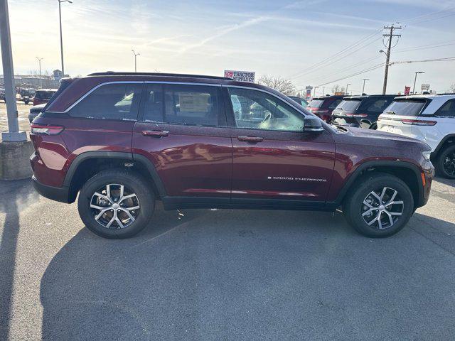 new 2025 Jeep Grand Cherokee car, priced at $45,805