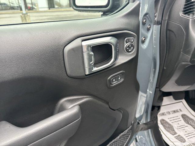 new 2025 Jeep Gladiator car, priced at $50,380