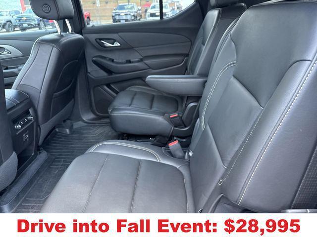 used 2023 Chevrolet Traverse car, priced at $28,995