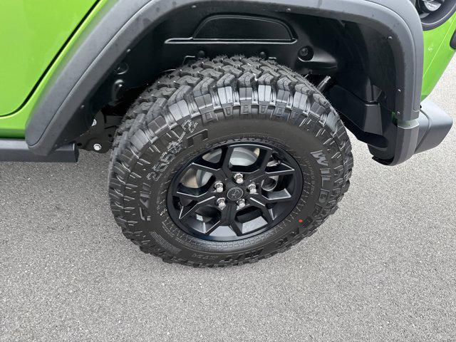 new 2025 Jeep Wrangler car, priced at $48,634