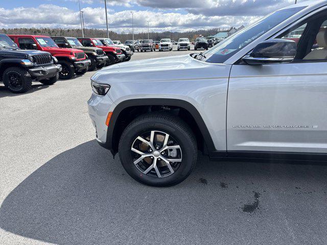 new 2025 Jeep Grand Cherokee L car, priced at $48,687