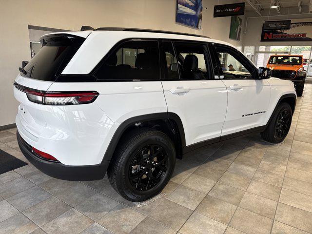new 2025 Jeep Grand Cherokee car, priced at $42,360