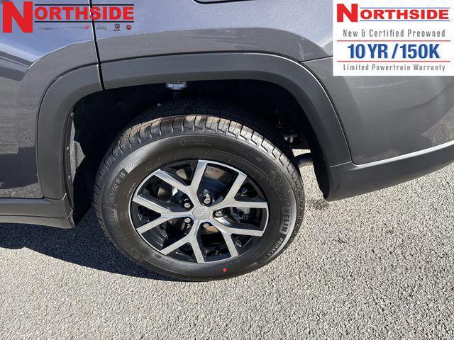 new 2025 Jeep Grand Cherokee L car, priced at $40,245