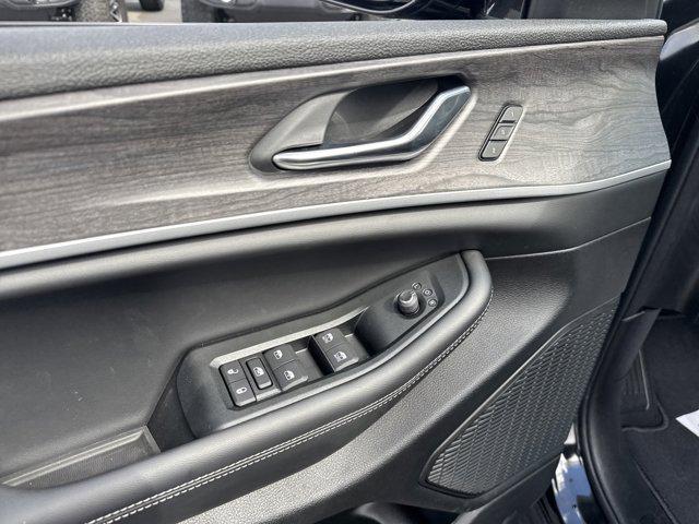 new 2025 Ram 1500 car, priced at $61,371