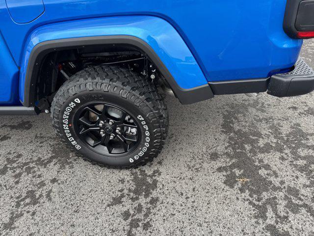 new 2025 Jeep Gladiator car, priced at $50,380