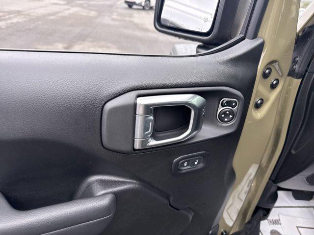 new 2025 Jeep Wrangler car, priced at $50,352