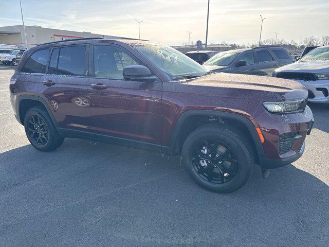 new 2025 Jeep Grand Cherokee car, priced at $43,530