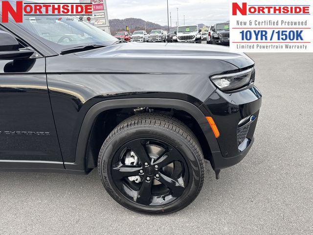 new 2025 Jeep Grand Cherokee car, priced at $48,650