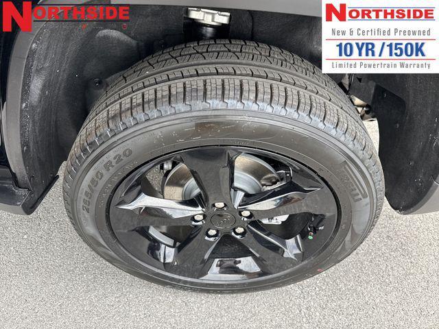 new 2025 Jeep Grand Cherokee car, priced at $48,650