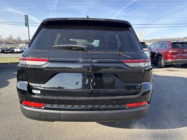 new 2025 Jeep Grand Cherokee car, priced at $43,530