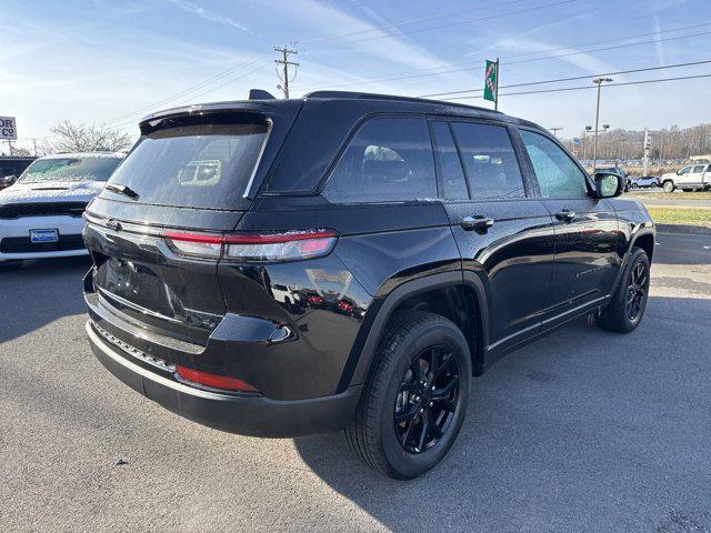 new 2025 Jeep Grand Cherokee car, priced at $43,530