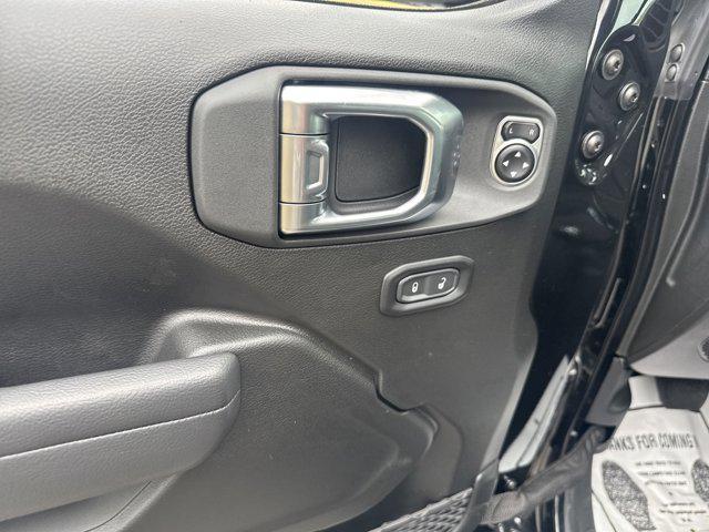 new 2025 Jeep Gladiator car, priced at $45,830