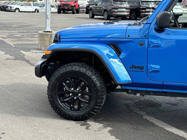 used 2022 Jeep Gladiator car, priced at $31,498