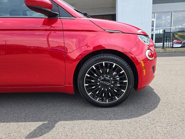 new 2024 FIAT 500e car, priced at $32,620