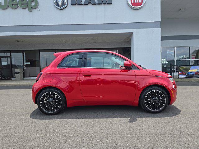 new 2024 FIAT 500e car, priced at $32,620