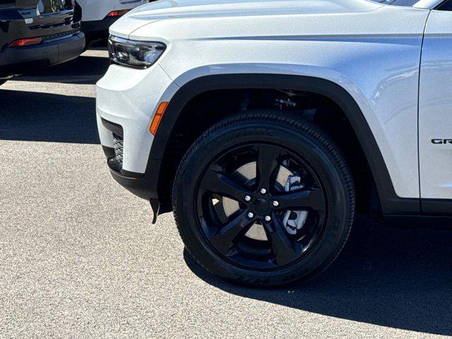 new 2025 Jeep Grand Cherokee L car, priced at $49,670