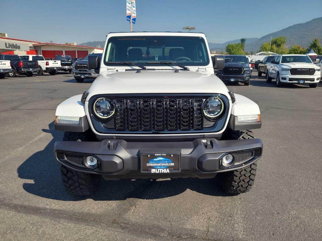 new 2025 Jeep Gladiator car, priced at $48,352