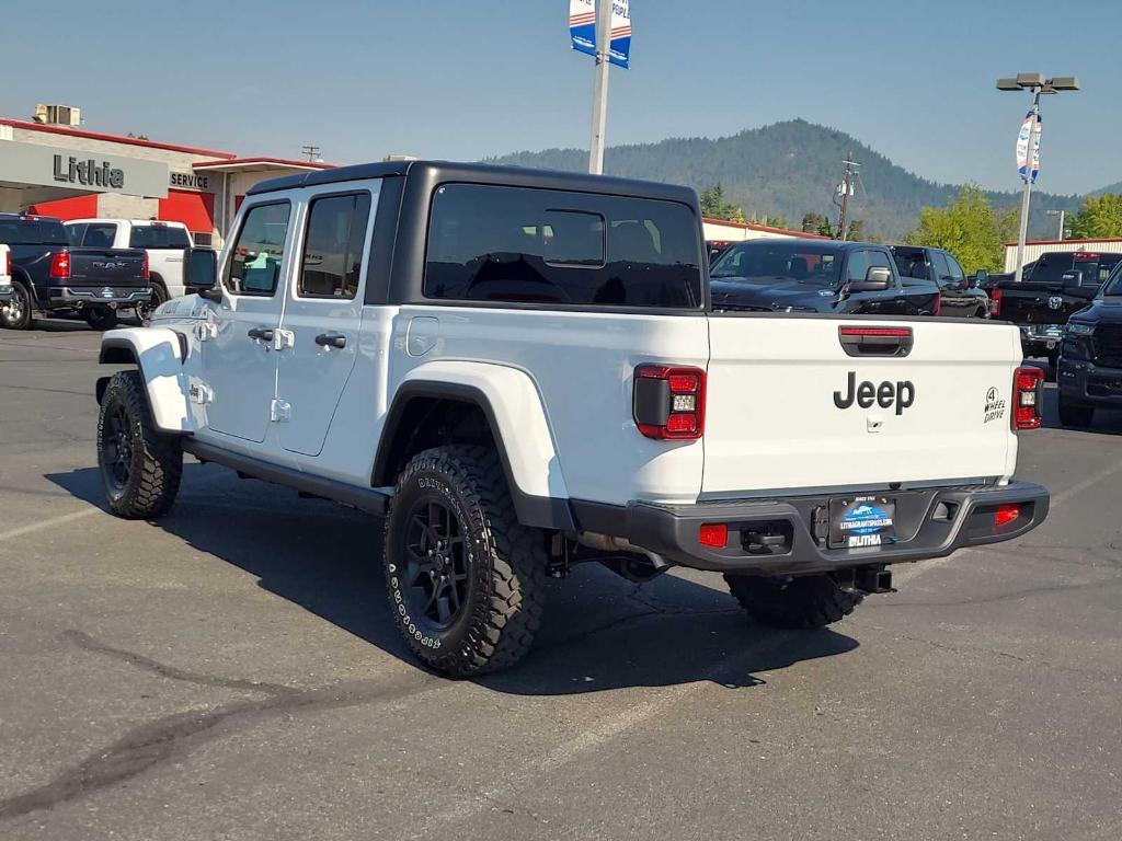 new 2025 Jeep Gladiator car, priced at $48,352