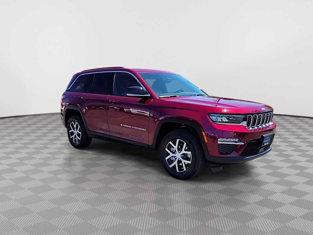 new 2025 Jeep Grand Cherokee car, priced at $48,748
