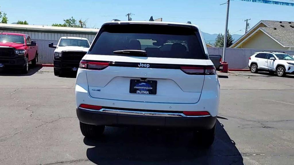 new 2024 Jeep Grand Cherokee 4xe car, priced at $57,999