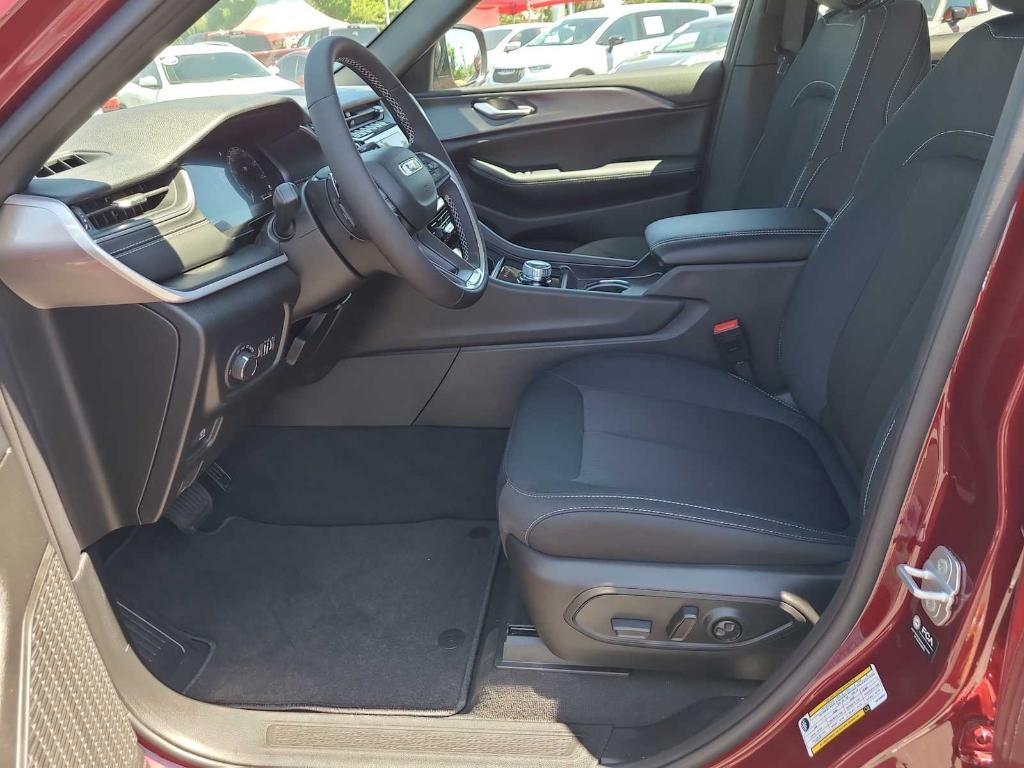 new 2025 Jeep Grand Cherokee L car, priced at $45,423