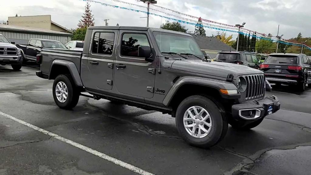 new 2023 Jeep Gladiator car, priced at $45,999