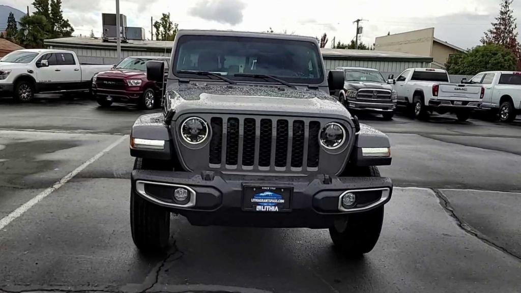 new 2023 Jeep Gladiator car, priced at $45,999