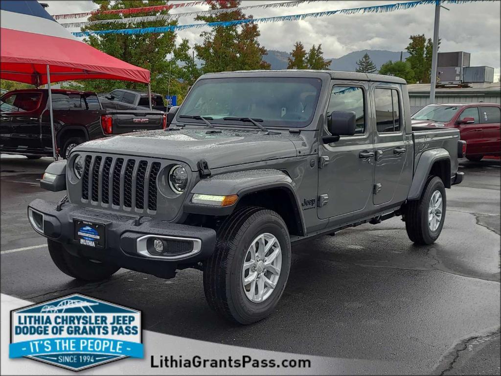 new 2023 Jeep Gladiator car, priced at $45,999