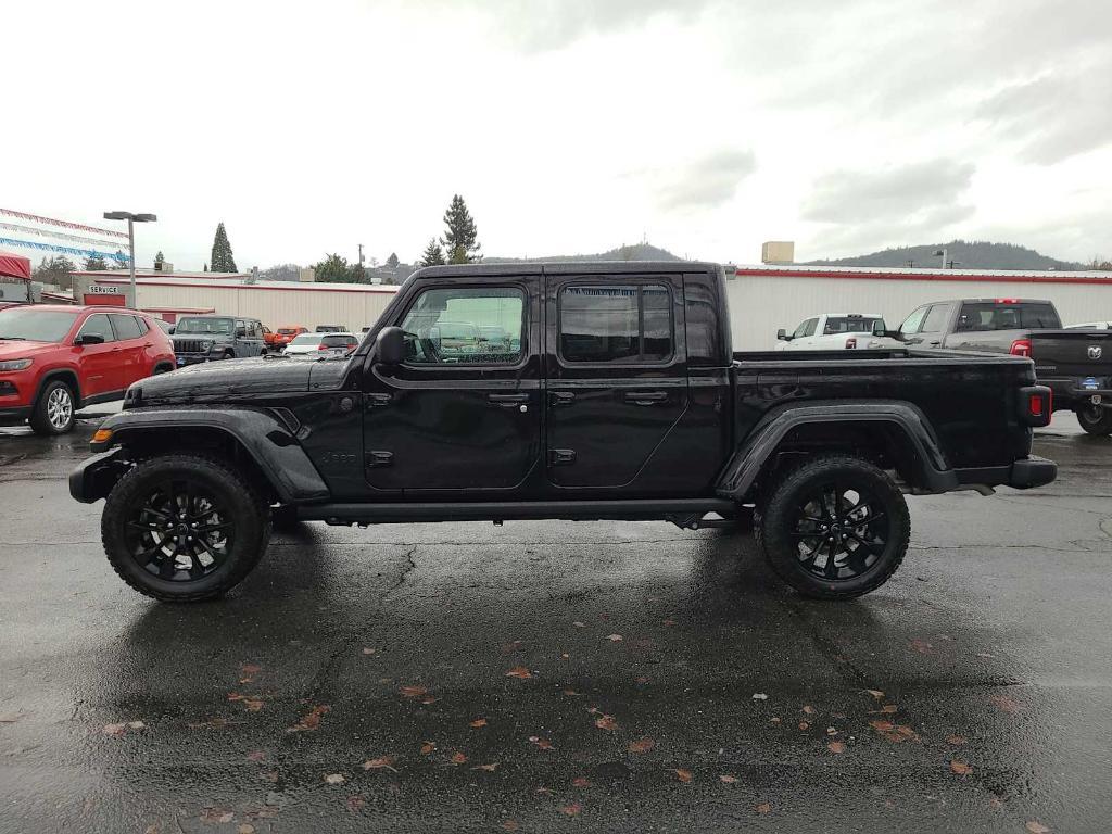 new 2025 Jeep Gladiator car, priced at $41,999