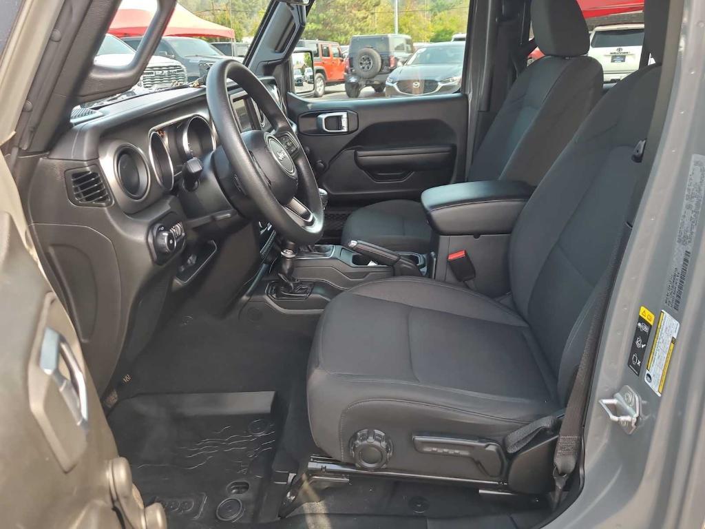 used 2022 Jeep Wrangler Unlimited car, priced at $31,875