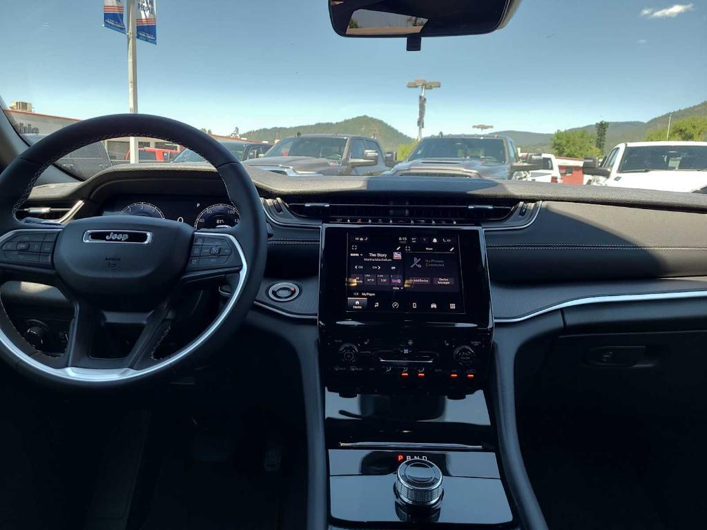 new 2025 Jeep Grand Cherokee L car, priced at $45,423