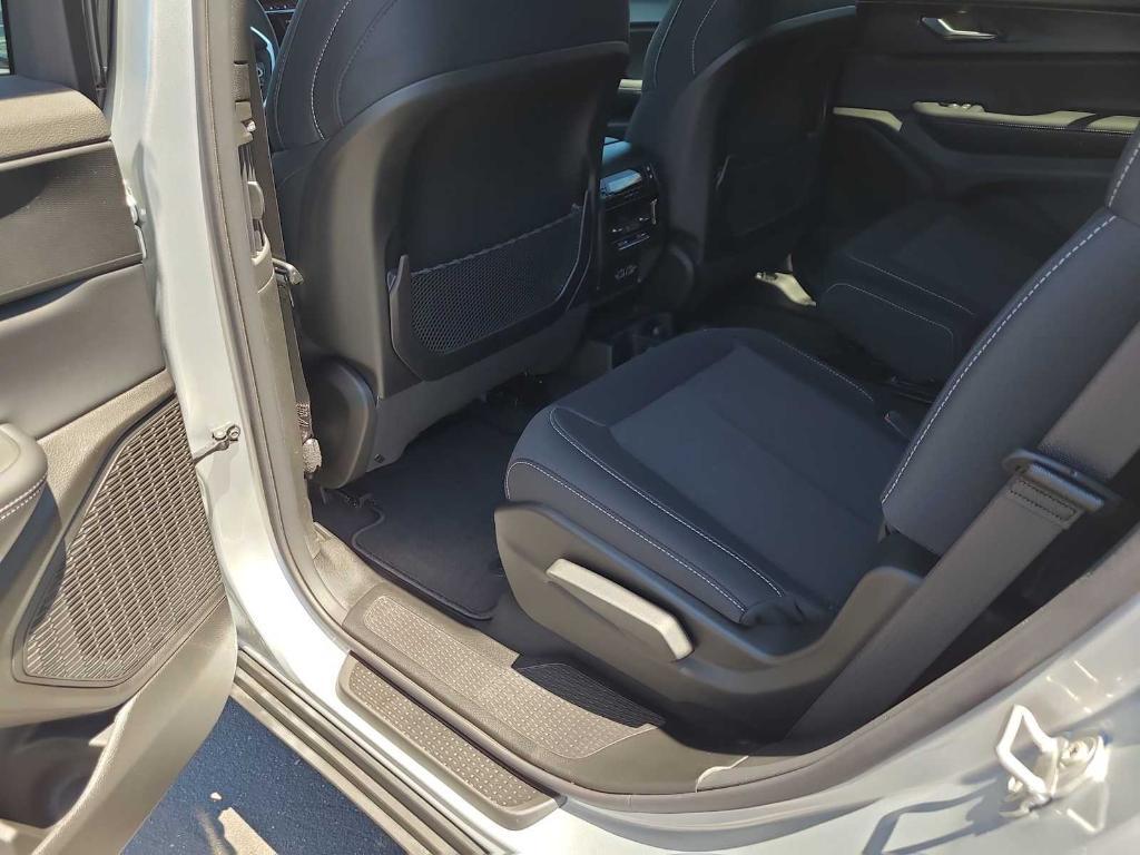 new 2025 Jeep Grand Cherokee L car, priced at $45,423