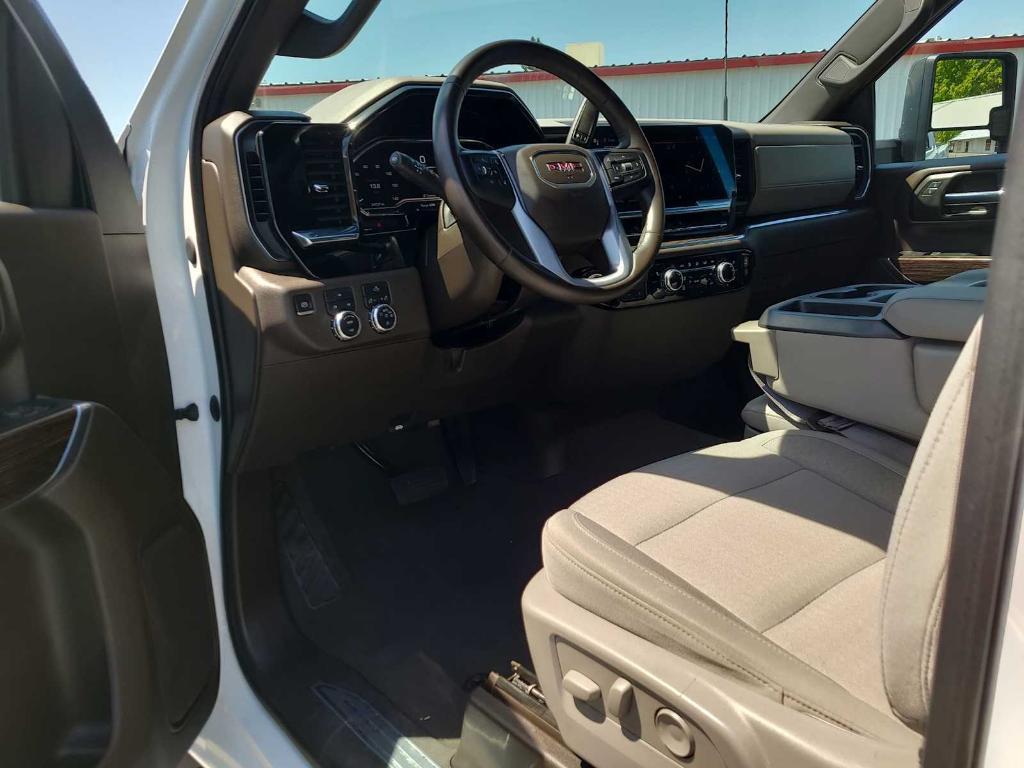 used 2024 GMC Sierra 2500 car, priced at $55,991