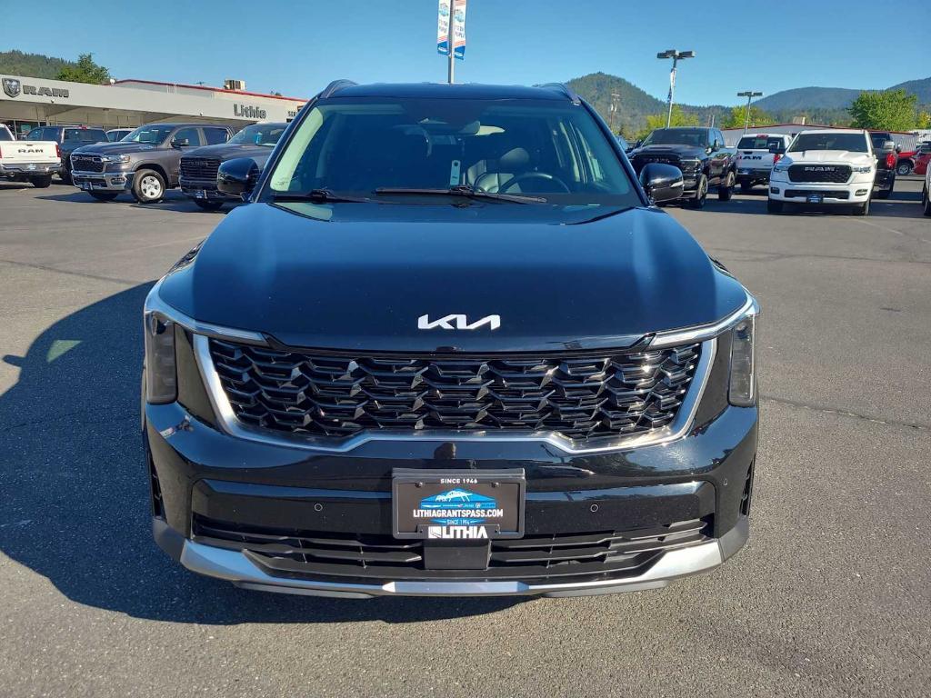 used 2024 Kia Sorento car, priced at $29,989