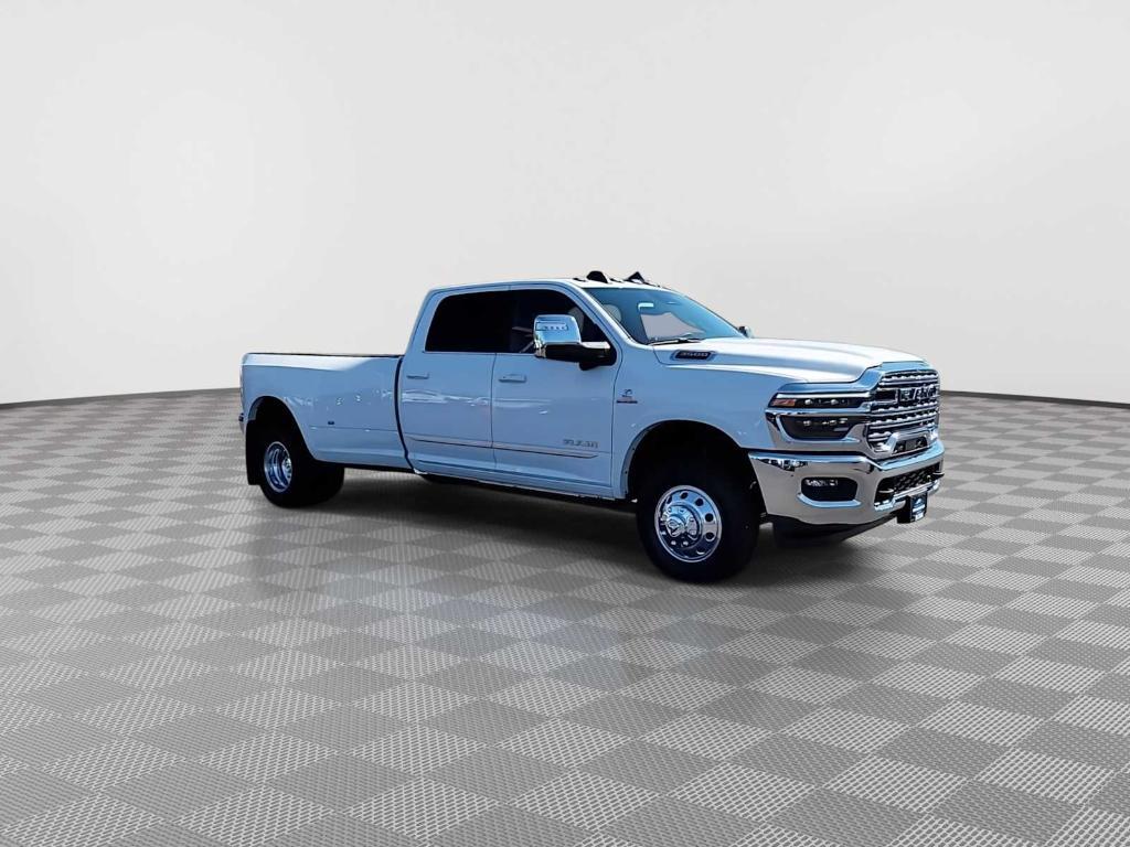 new 2025 Ram 3500 car, priced at $90,323