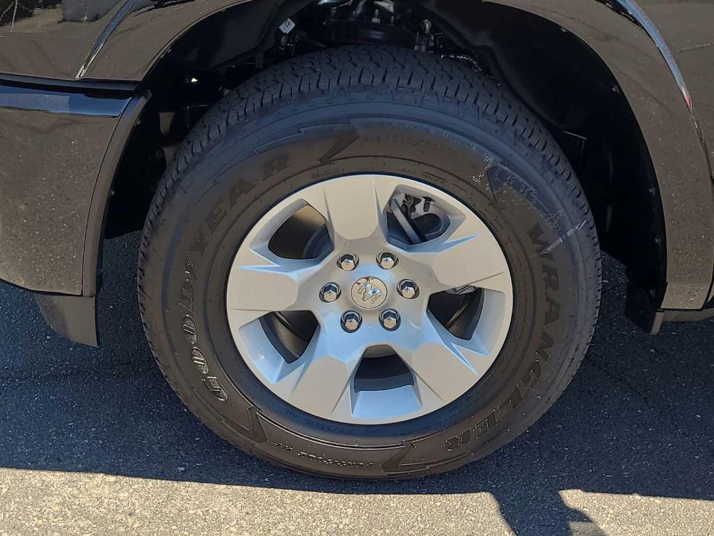 new 2025 Ram 1500 car, priced at $46,975