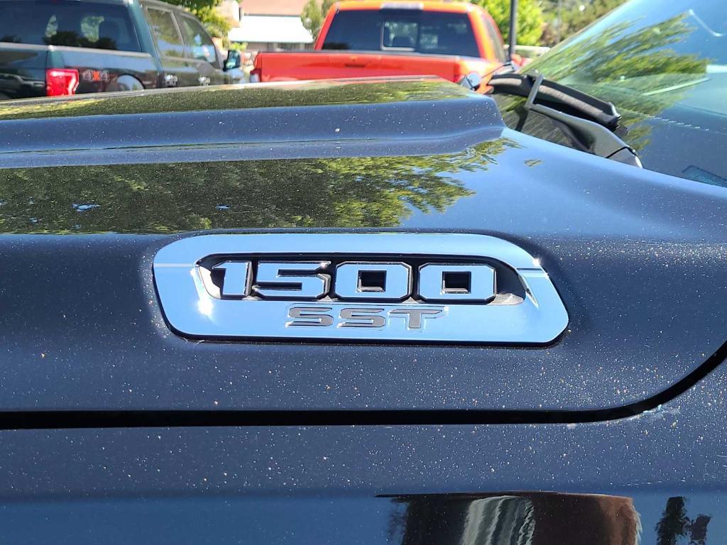 new 2025 Ram 1500 car, priced at $46,975