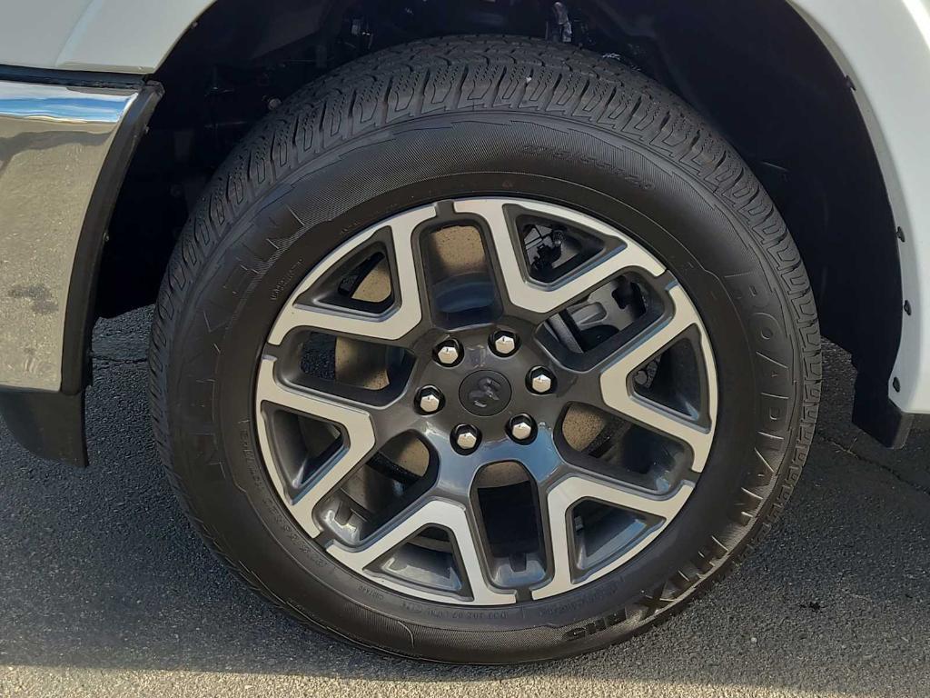 new 2025 Ram 1500 car, priced at $65,458