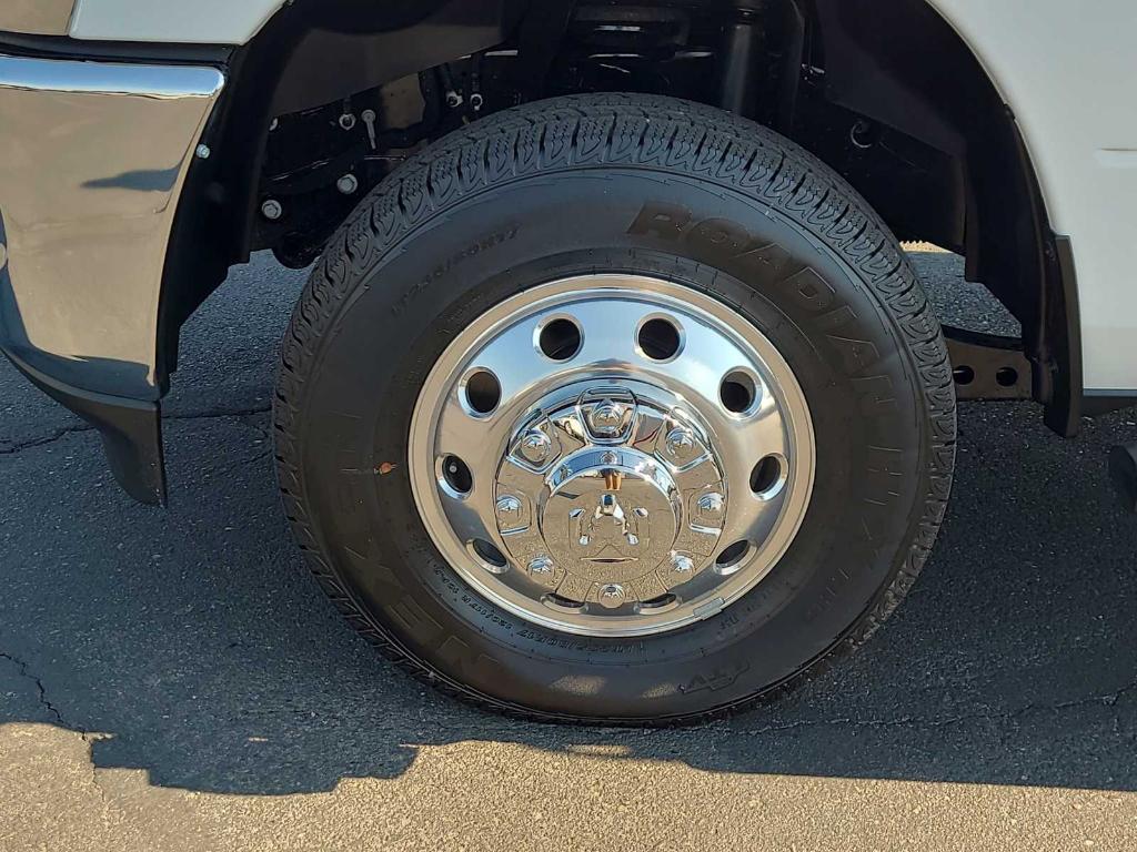 new 2025 Ram 3500 car, priced at $70,031
