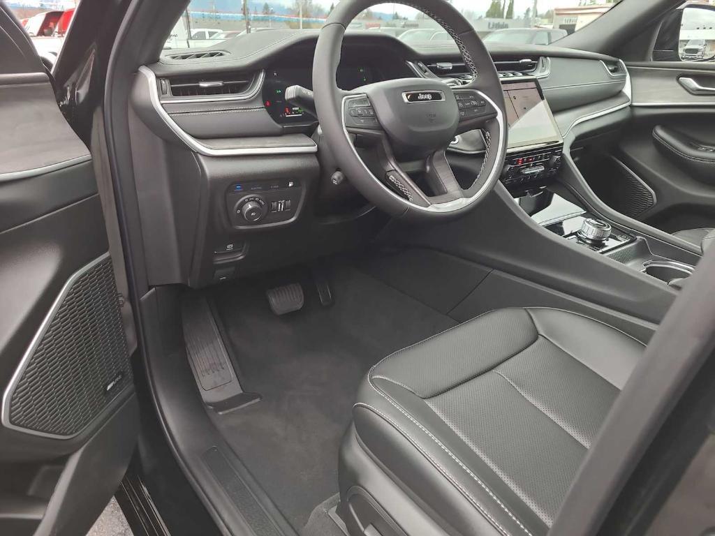 new 2024 Jeep Grand Cherokee 4xe car, priced at $59,999