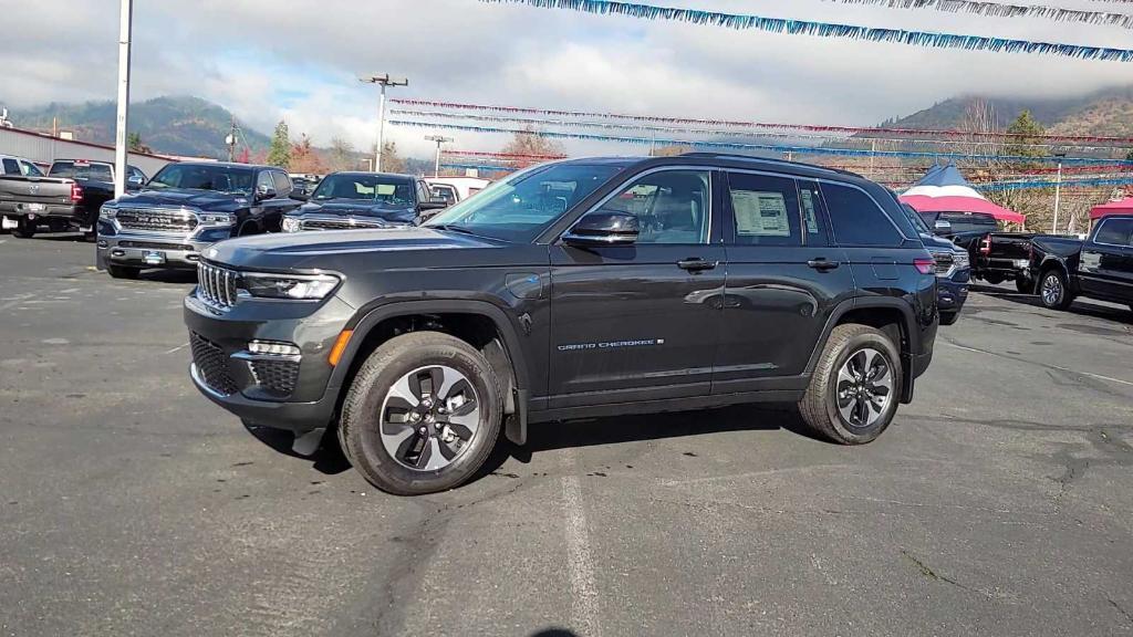 new 2023 Jeep Grand Cherokee 4xe car, priced at $47,999