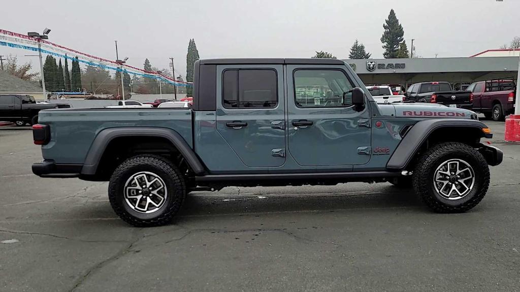 new 2025 Jeep Gladiator car, priced at $59,999