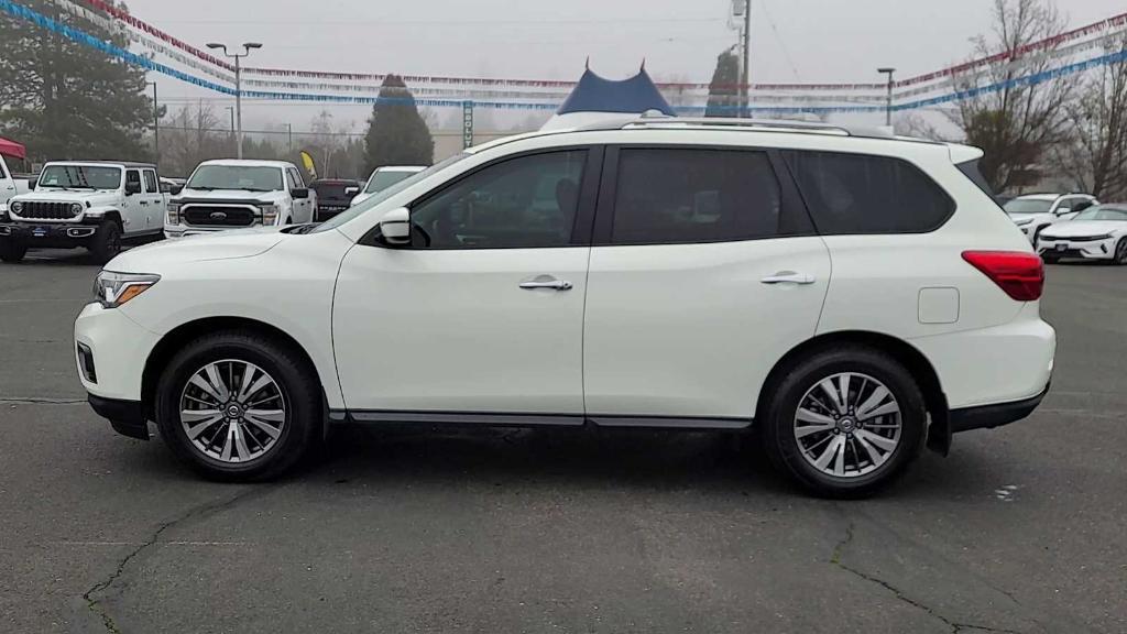 used 2020 Nissan Pathfinder car, priced at $17,143