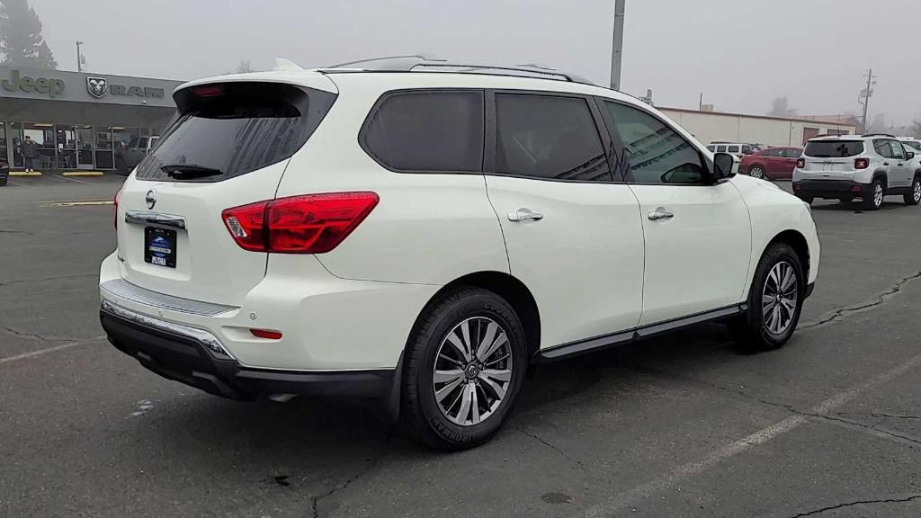 used 2020 Nissan Pathfinder car, priced at $17,143