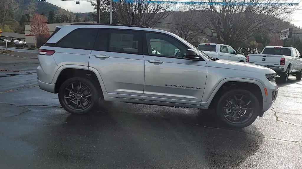 new 2024 Jeep Grand Cherokee 4xe car, priced at $59,999