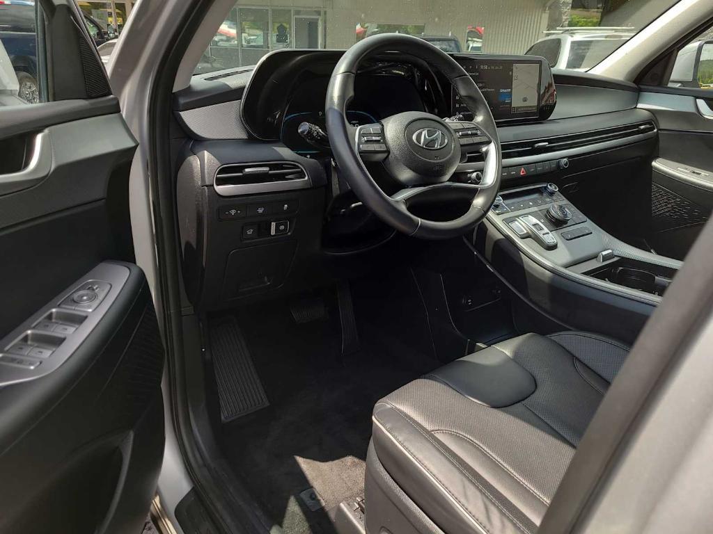 used 2024 Hyundai Palisade car, priced at $35,978