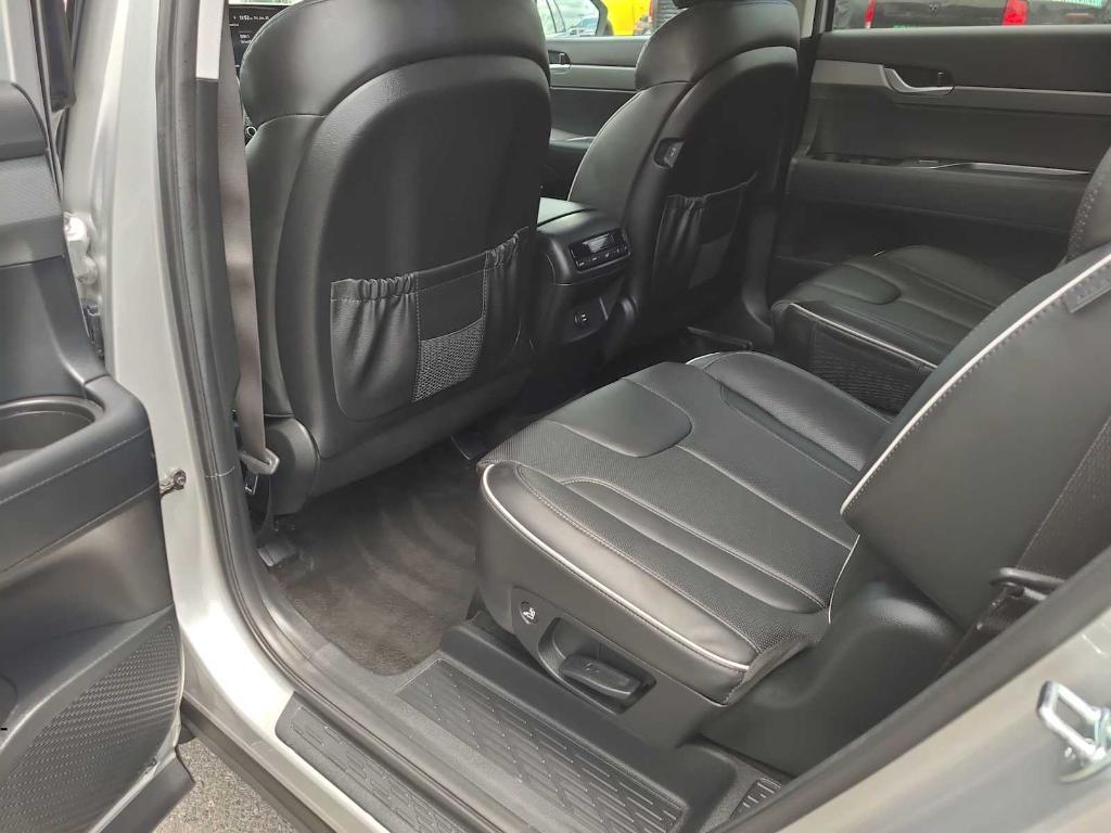 used 2024 Hyundai Palisade car, priced at $35,978