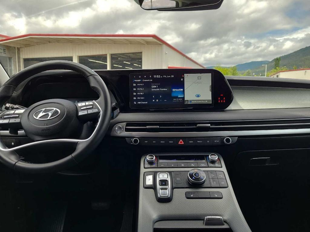 used 2024 Hyundai Palisade car, priced at $35,978
