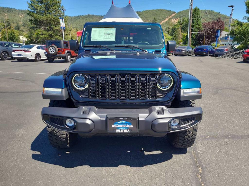 new 2025 Jeep Gladiator car, priced at $48,171